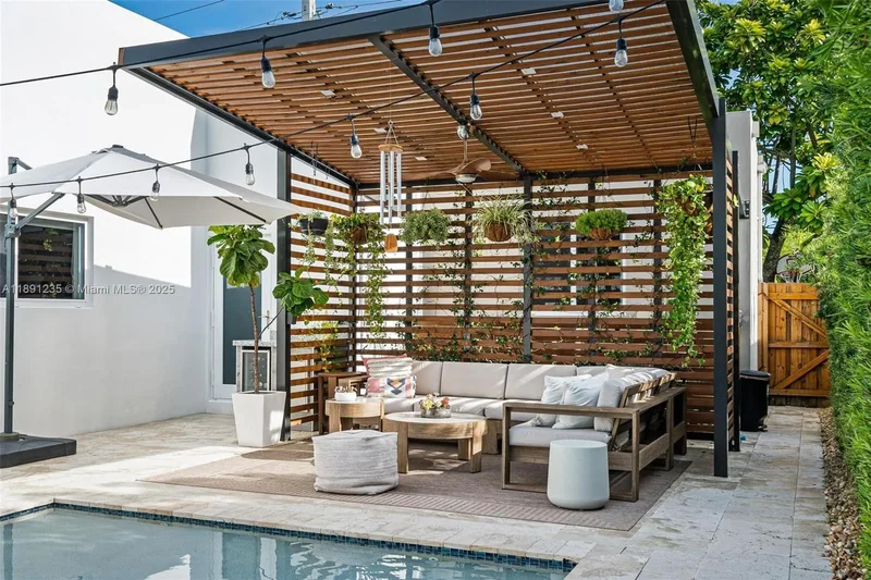 2437 SW 25th Ter, Miami, Florida, United States. - Photo 26