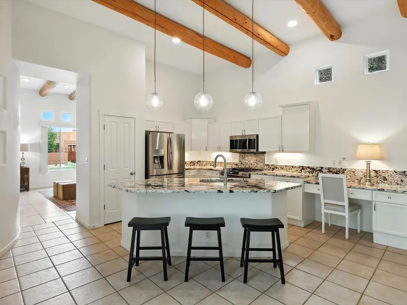 16 Coyote Pass Road, Santa Fe, NM 87508, Santa Fe, New Mexico, United States. - Photo 6