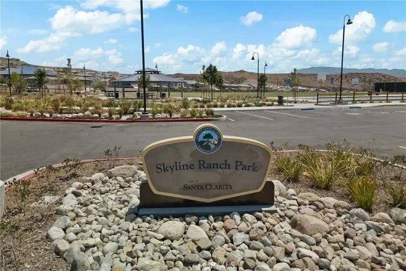 28332 Clarion, Santa Clarita, California, United States. - Photo 56