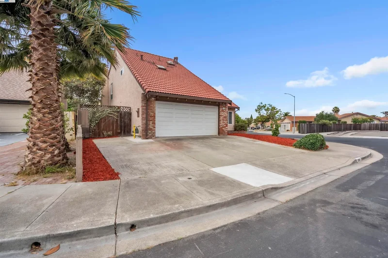 2380 Cabrillo Dr, Hayward, California, United States. - Photo 21