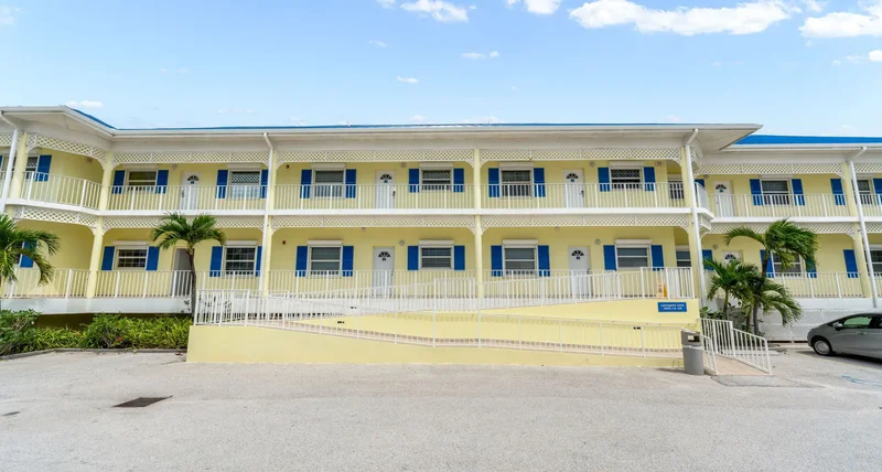 East End, East End, East End, Cayman Islands. - Photo 36