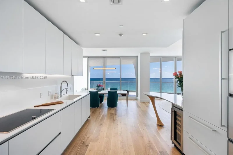 16901 Collins Ave 902, Golden Beach, Florida, United States. - Photo 3