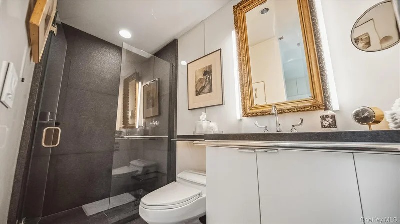 7 Folie Court, Manhasset, New York, United States. - Photo 38