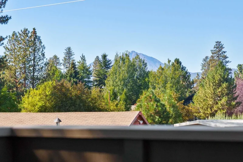 325 N Cowboy St, Sisters, OR 97759, Sisters, Oregon, United States. - Photo 4