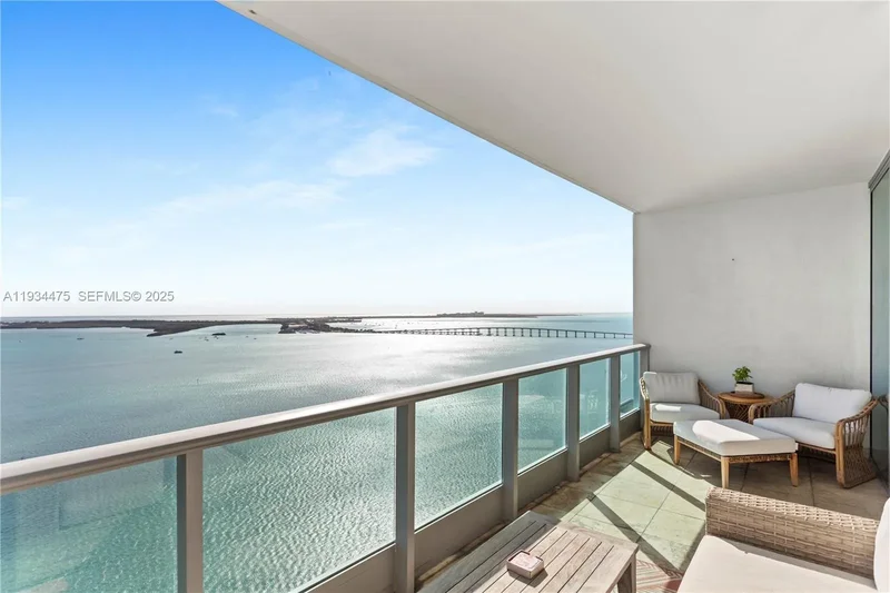 1331 Brickell Bay Dr, 3007 - Miami, Florida