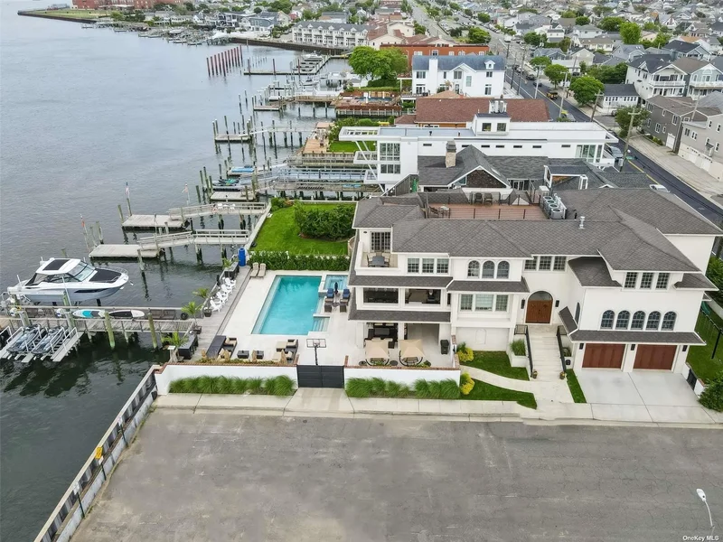 853 W Park Avenue, Long Beach, New York, United States. - Photo 2