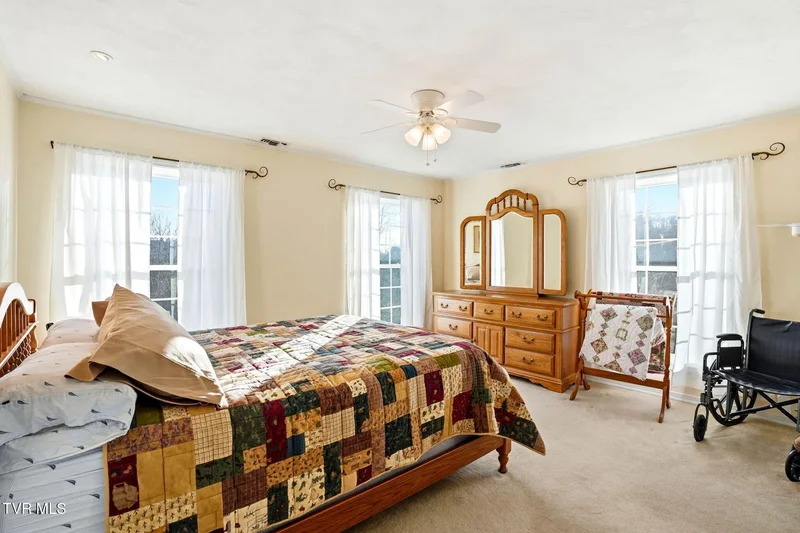 5420 Whitehouse Road, Greeneville, TN 37745, Greeneville, Tennessee, United States. - Photo 17
