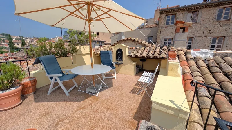 Biot Apartment