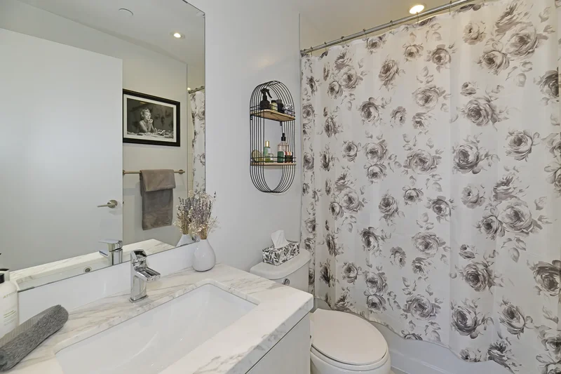 501 St Clair Ave W  326, Toronto, ON M5P 0A2, Toronto, Ontario, Canada. - Photo 6