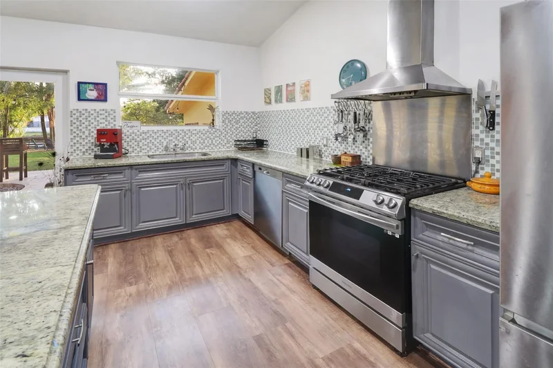 11410 GRIFFING BL, Miami, Florida, United States. - Photo 16