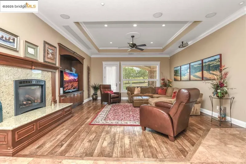 9050 Deer Valley Rd, Brentwood, California, United States. - Photo 29