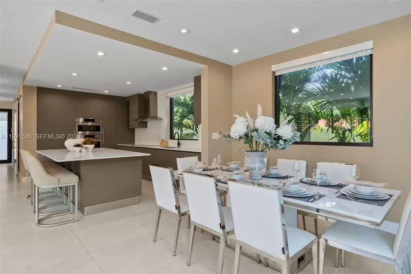 4740 Alton Rd, Miami Beach, Florida, United States. - Photo 16