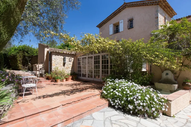 Grasse, Provence-Alpes-Côte d'Azur, France. - Photo 6