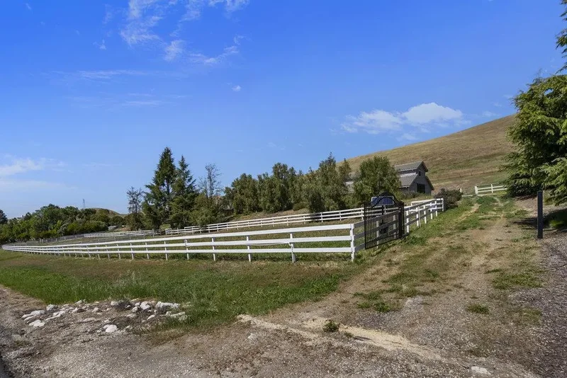 5955 Diablo Hills Road, Tres Pinos, CA 95075, Hollister, California, United States. - Photo 70