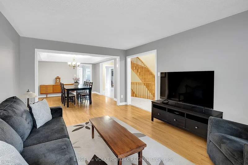 24 Timber Valley Avenue, Gormley, Ontario, Canada. - Photo 11