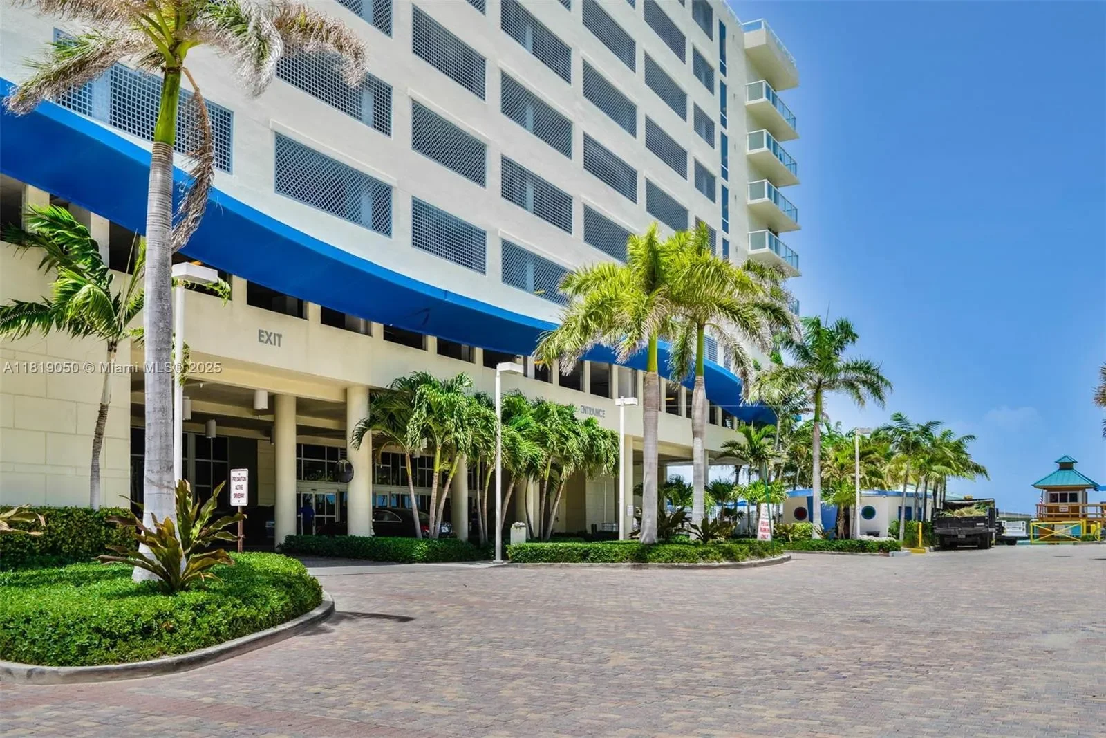 16699 Collins Ave 2107, Golden Beach, Florida, United States. - Photo 44