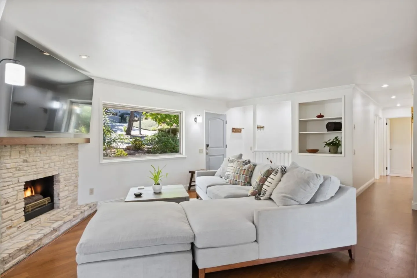 7 Wyndemere Vale, Monterey, California, United States. - Photo 16