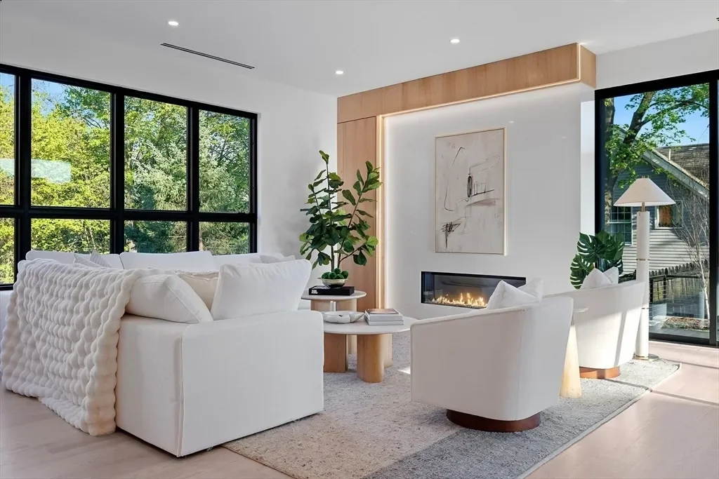 90 Auburndale Ave., Newton, Massachusetts, United States. - Photo 3