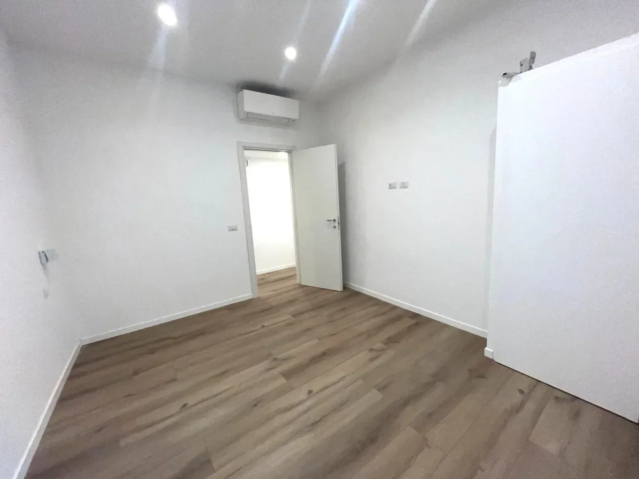 Gallery photo 8