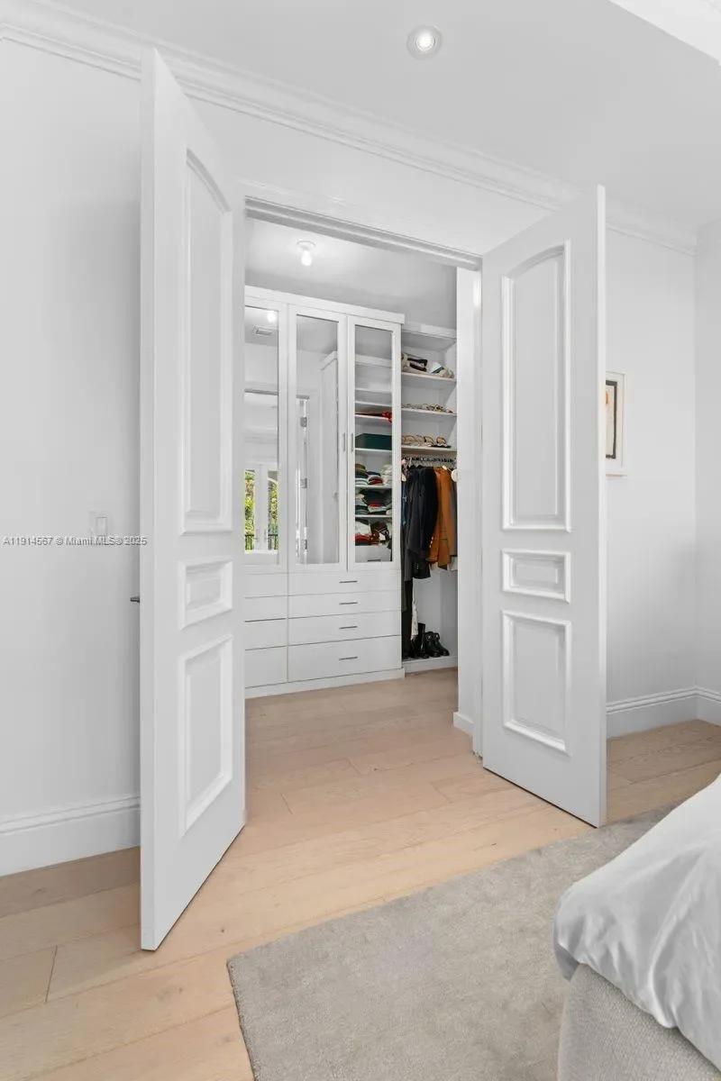 Gallery photo 10