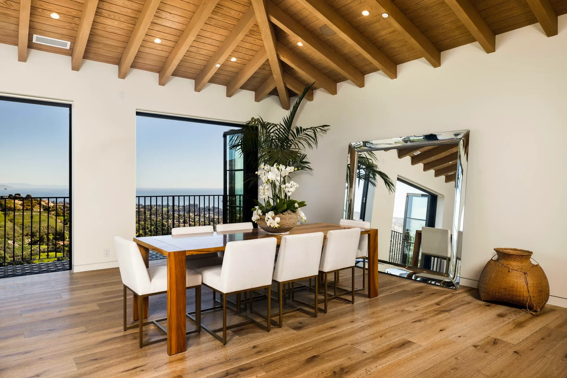 20 CAMINO ALTO, Santa Barbara, CA, 93103, USA, Santa Barbara, California, United States. - Photo 18