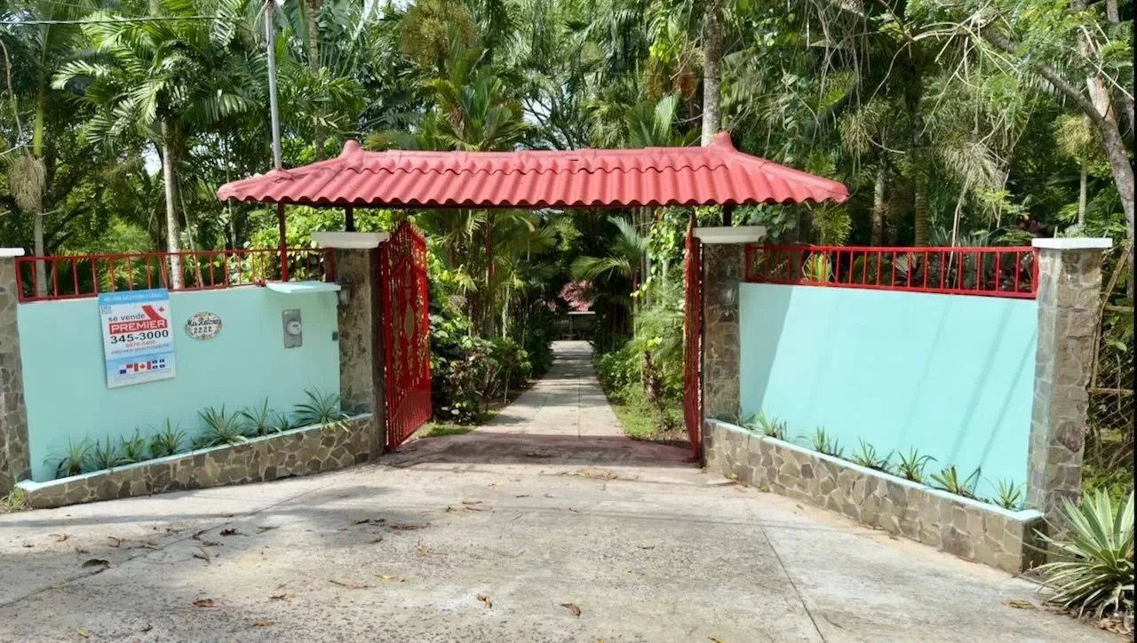 Cermeno, Provincia de Panamá Oeste, Panama. - Photo 6
