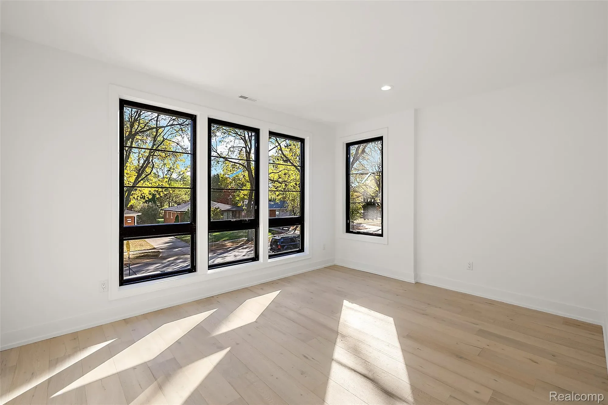 1673 HAZEL Street, Birmingham, MI 48009, Birmingham, Michigan, United States. - Photo 44