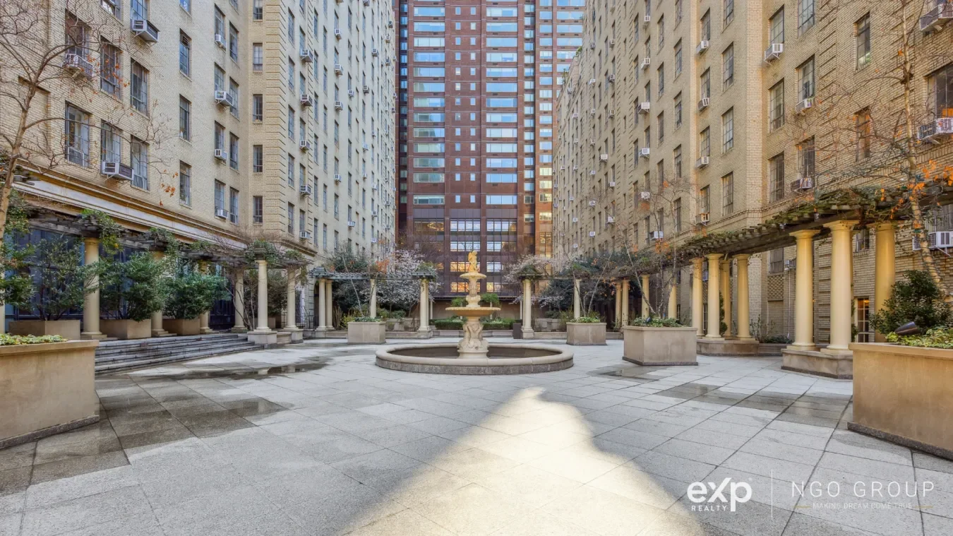 353 West 56 street, New York, New York, United States. - Photo 3