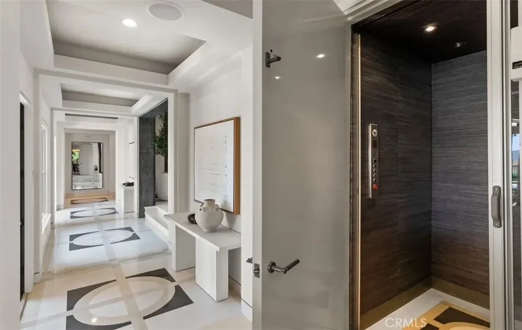 9 Shoreridge, Newport Beach, California, United States. - Photo 43