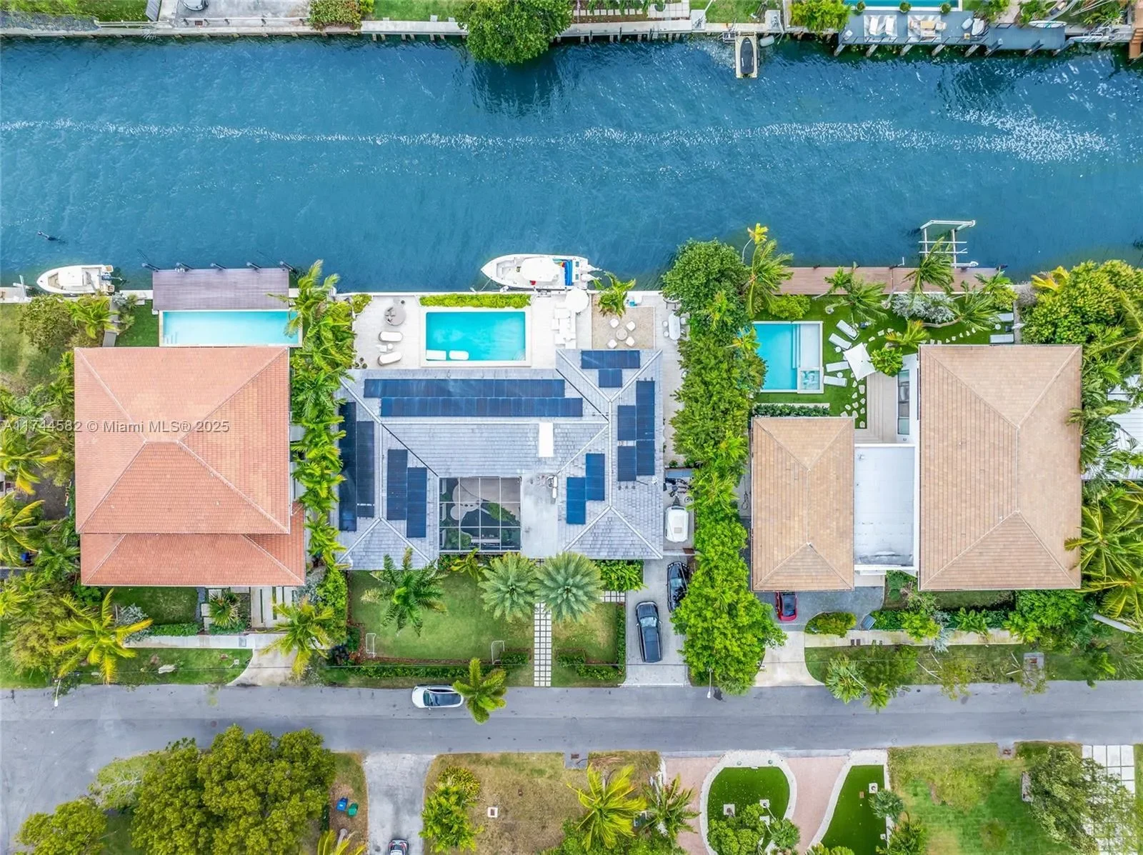 1250 NE 87th St, Miami, Florida, United States. - Photo 17