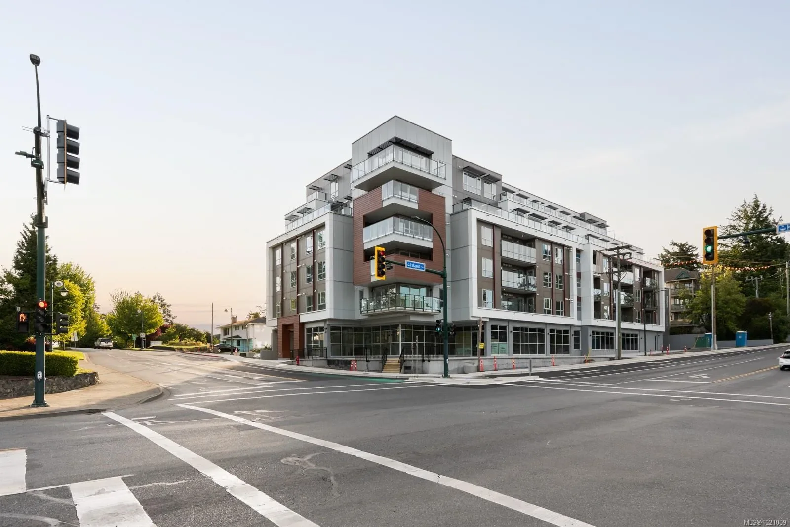 258 Helmcken Rd 501, View Royal, British Columbia, Canada. - Photo 9