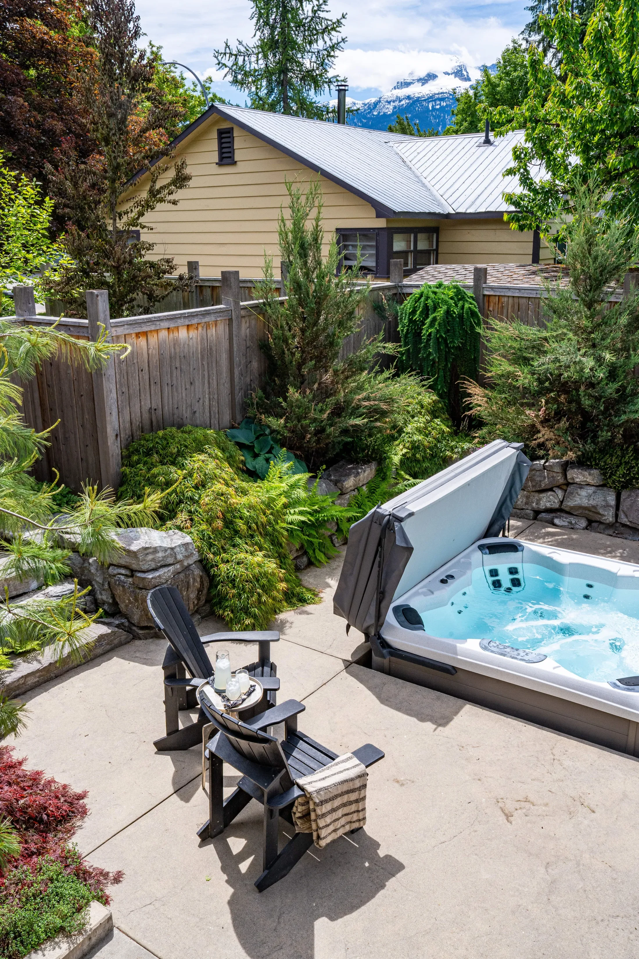 815 MacKenzie Ave, Revelstoke, BC V0E 2S0, Canada, Revelstoke, British Columbia, Canada. - Photo 49