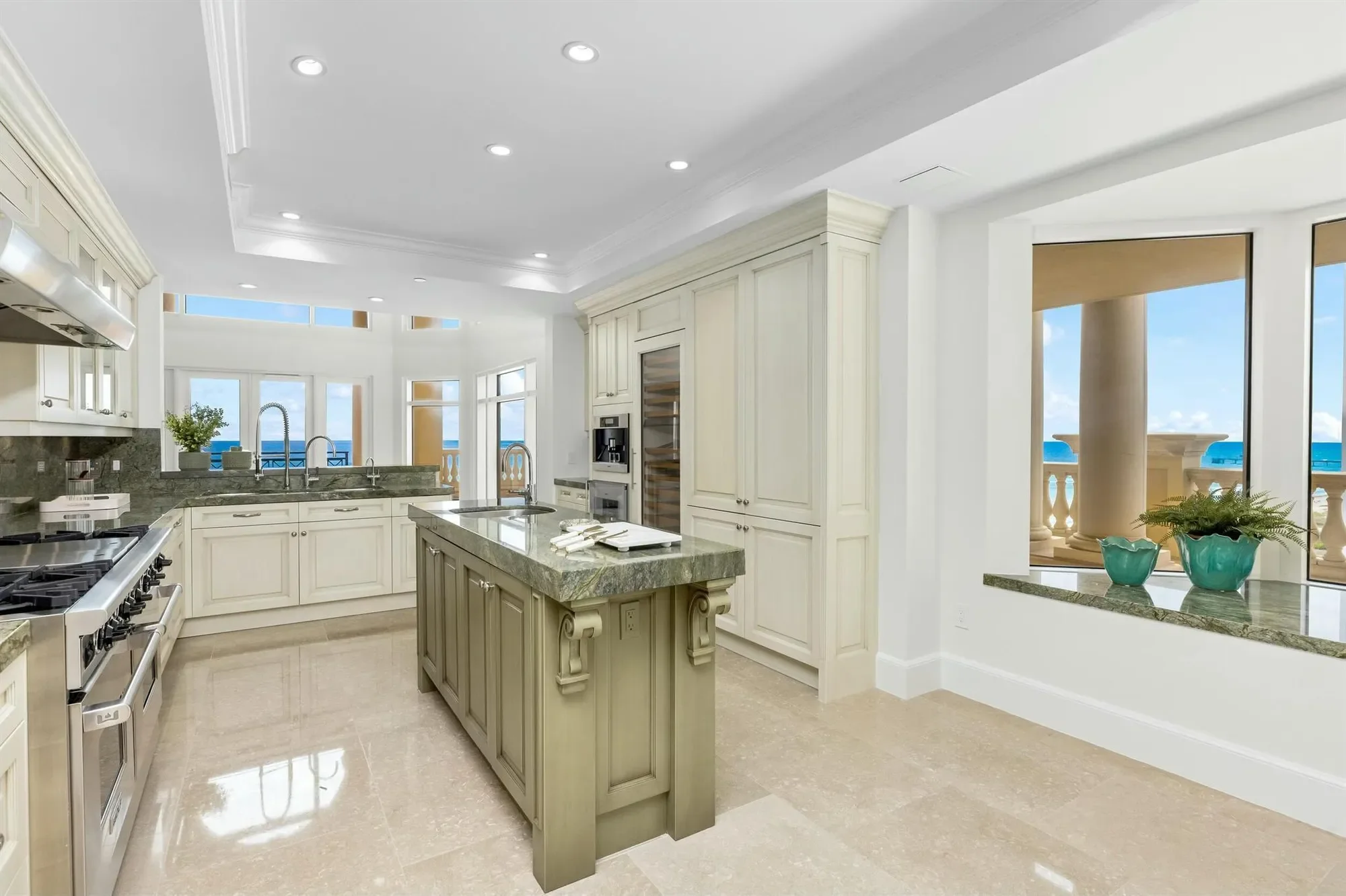 2500 S Ocean Boulevard, Boca Raton, Florida, United States. - Photo 12