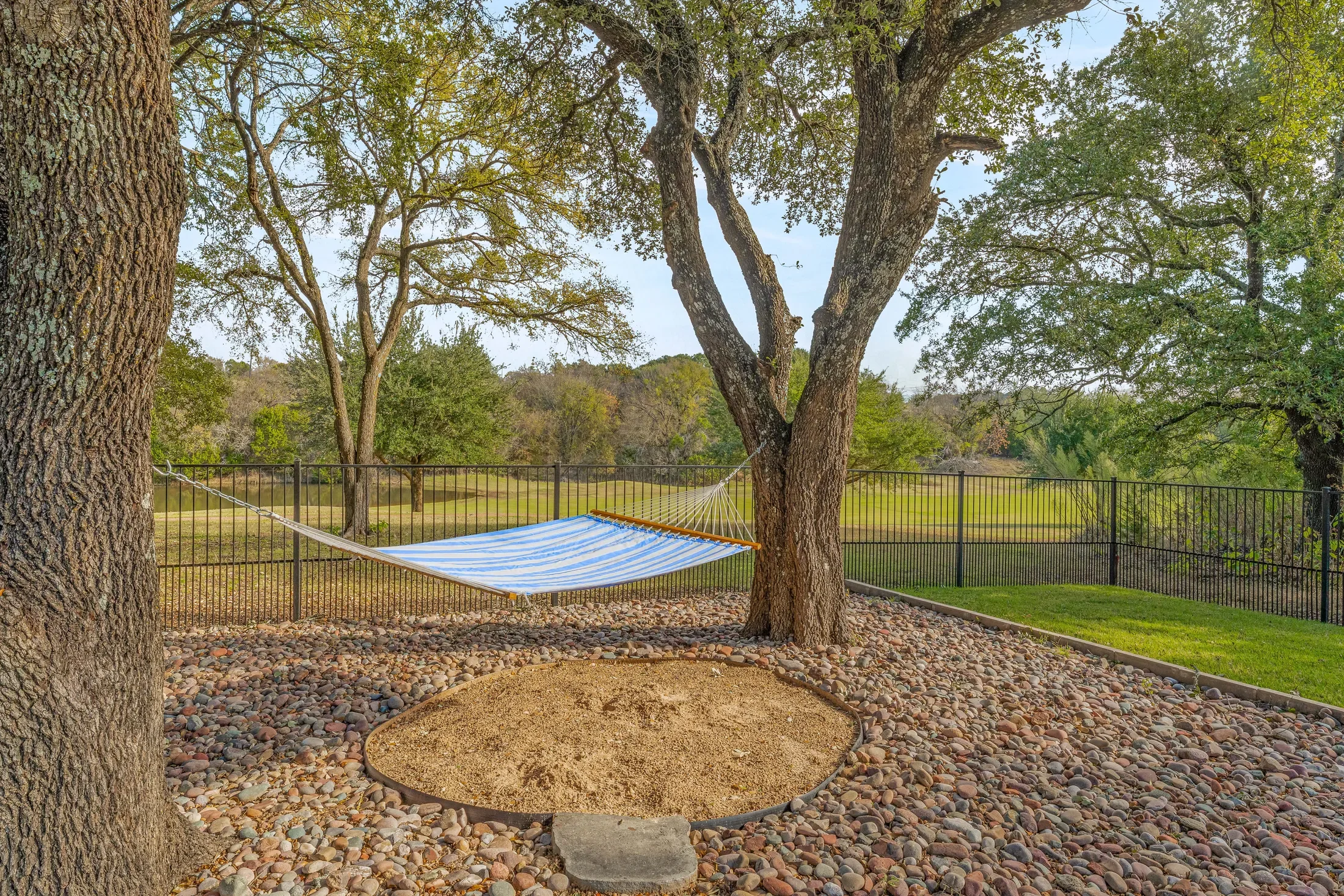 19069 Lakeview Court , Whitney, TX 76692, Whitney, Texas, United States. - Photo 45