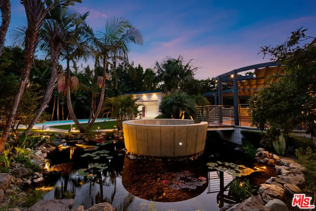 13524 D'Este Drive, Los Angeles, California, United States. - Photo 31