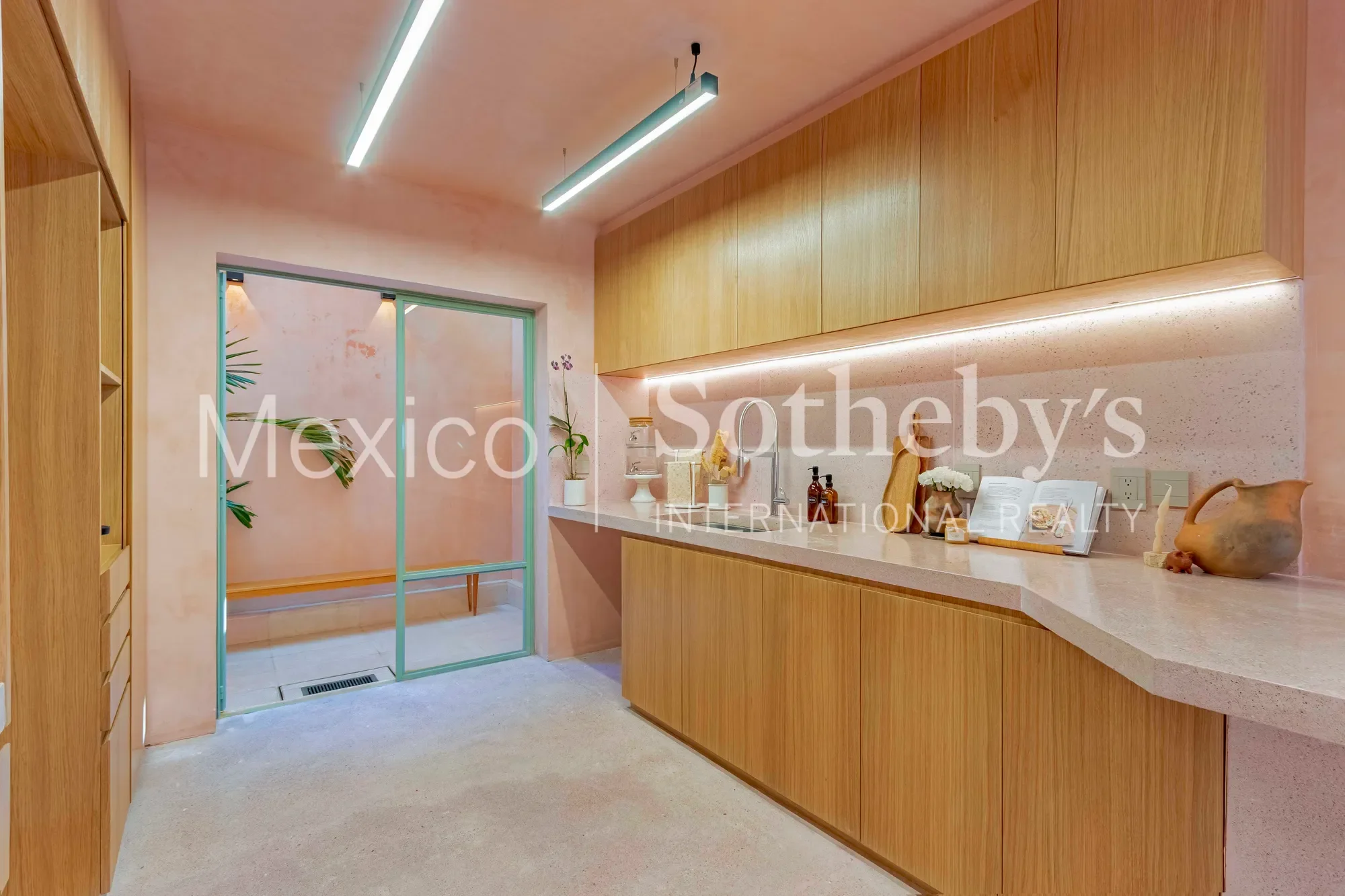 Gallery photo 12