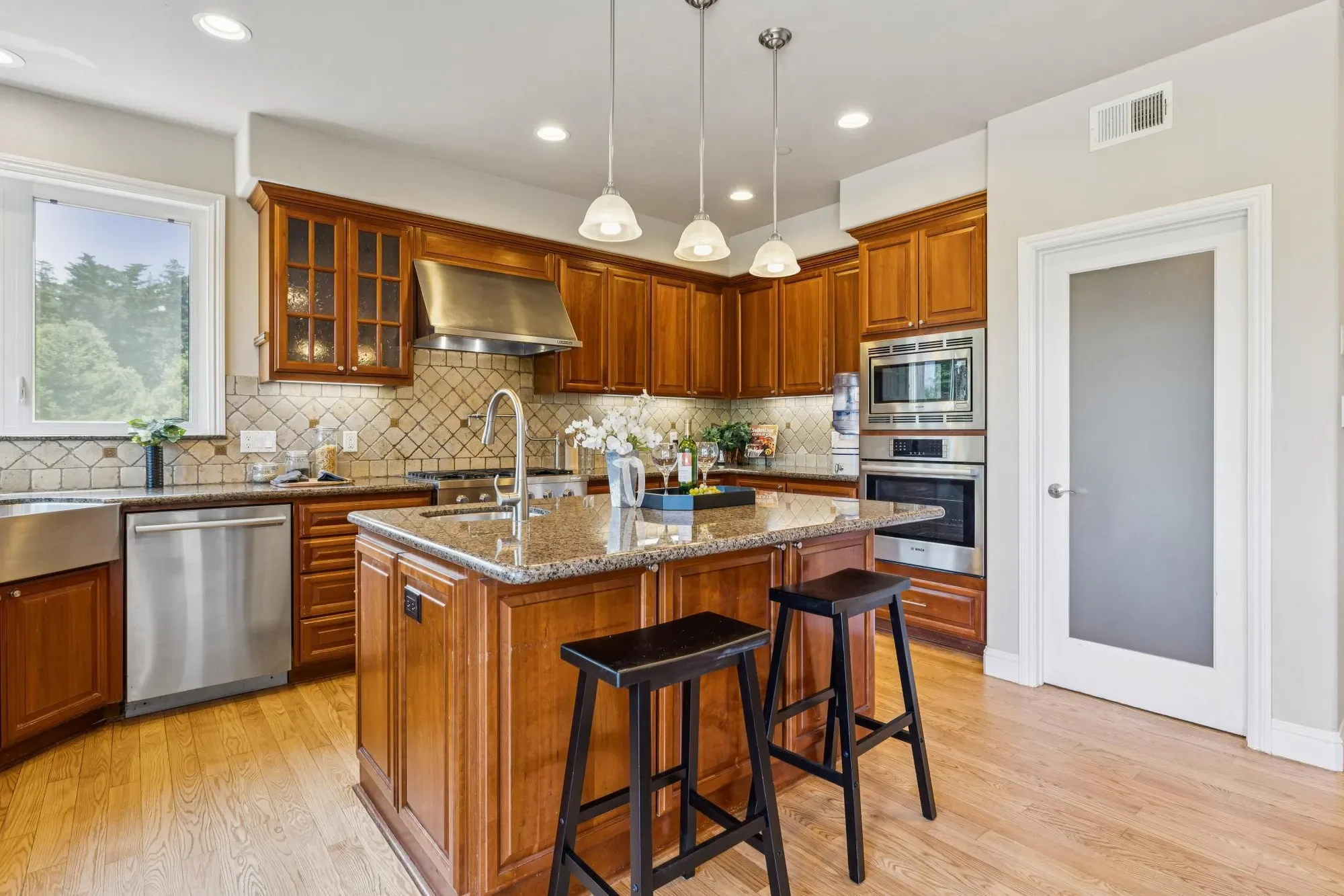 23583 Summit Road , Los Gatos, CA 95033, Los Gatos, California, United States. - Photo 15