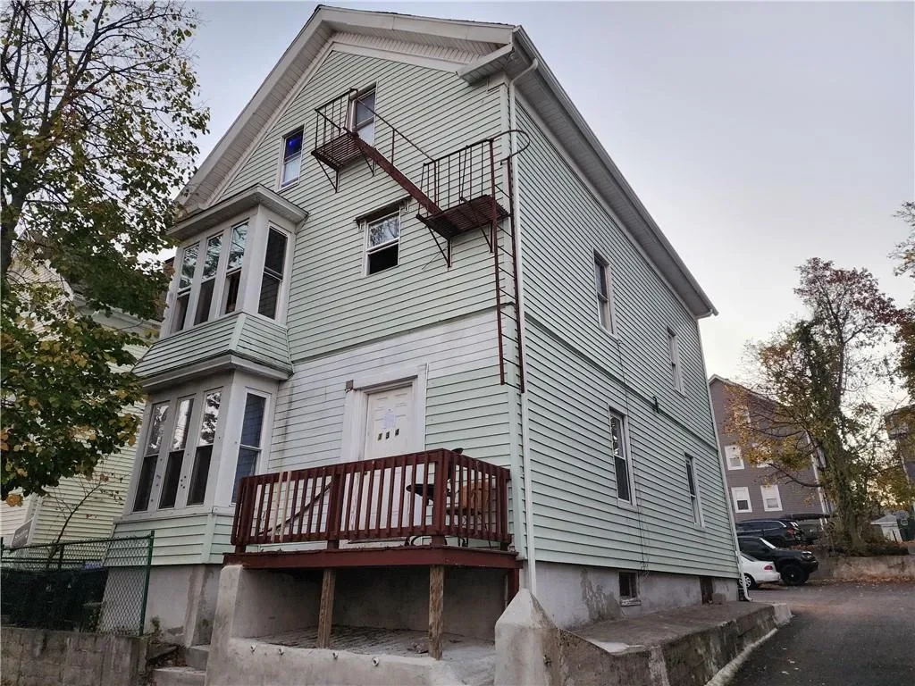 132 Putnam Street, Providence, RI 02909, Providence, Rhode Island, United States. - Photo 9
