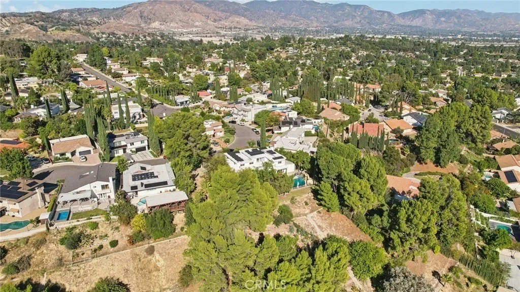 12426 Henzie Place, Granada Hills, CA, 91344, USA, Los Angeles, California, United States. - Photo 15