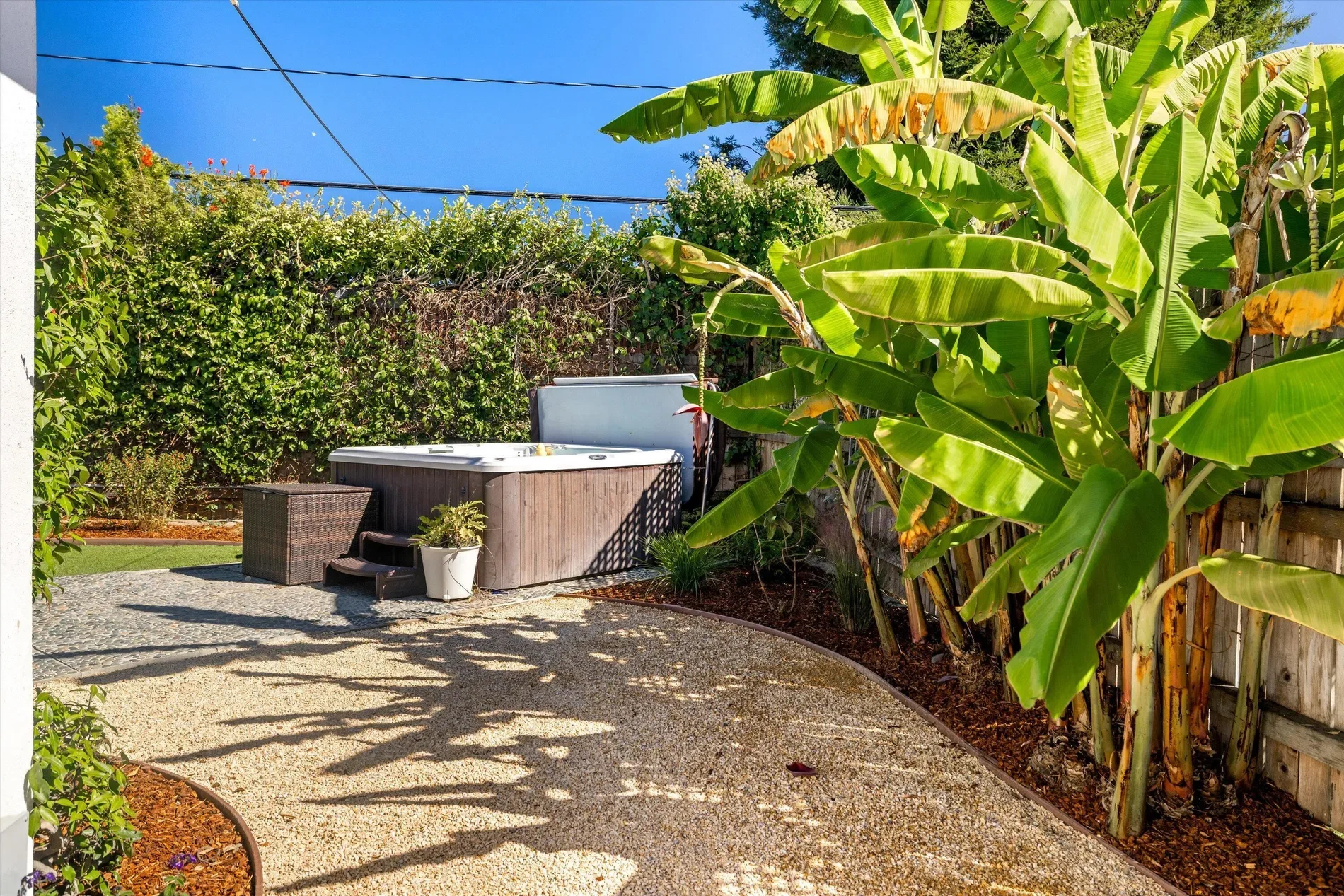 246 San Julian Avenue, Santa Barbara, California, United States. - Photo 20
