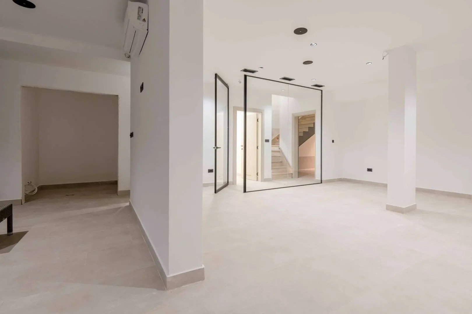 Gallery photo 12