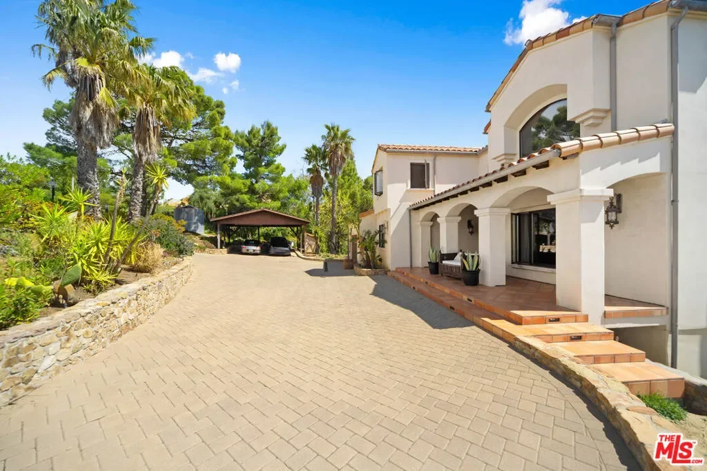 24798 Brown Latigo, Malibu, California, United States. - Photo 10