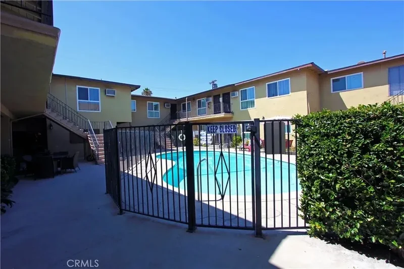 6635 Wilkinson Avenue, Los Angeles, California, United States. - Photo 8