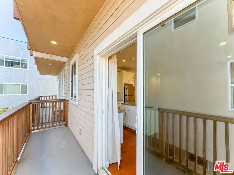 6178 Aldama Street, Los Angeles, California, United States. - Photo 28
