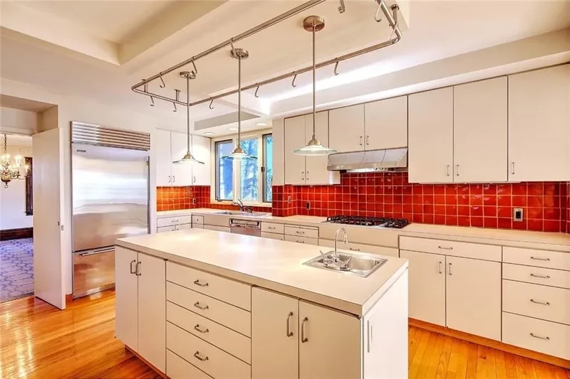 39 Harwich Road, Providence, RI, 02906, USA, Providence, Rhode Island, United States. - Photo 16