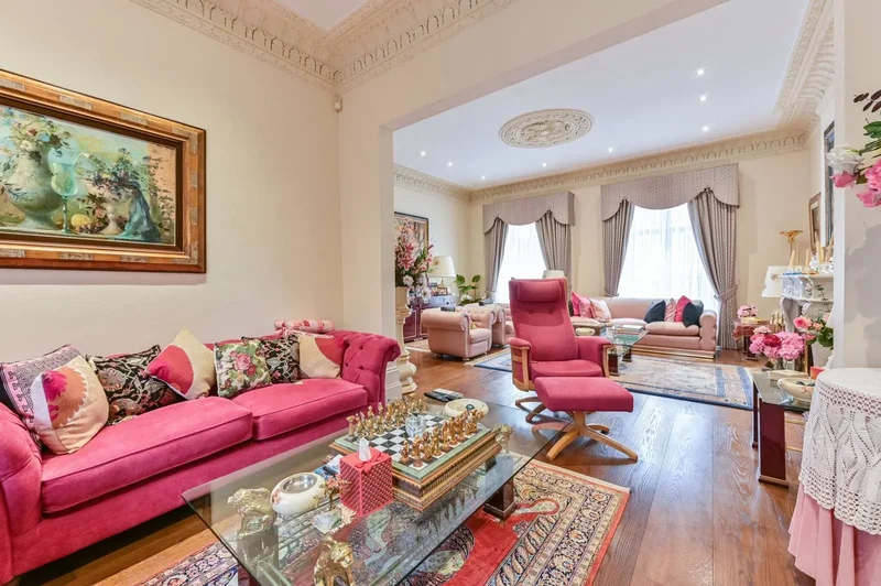 1 Walton Place, Central London, London, England, United Kingdom. - Photo 35