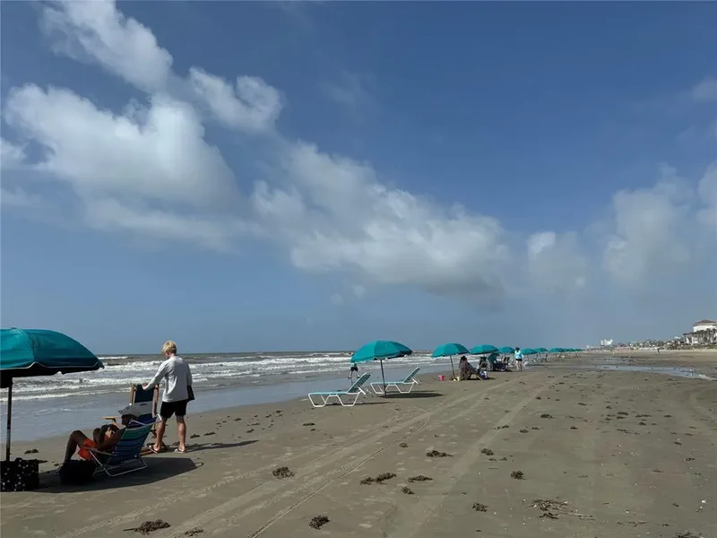 5220 Seawall Boulevard 438/439, Galveston, Texas, United States. - Photo 11
