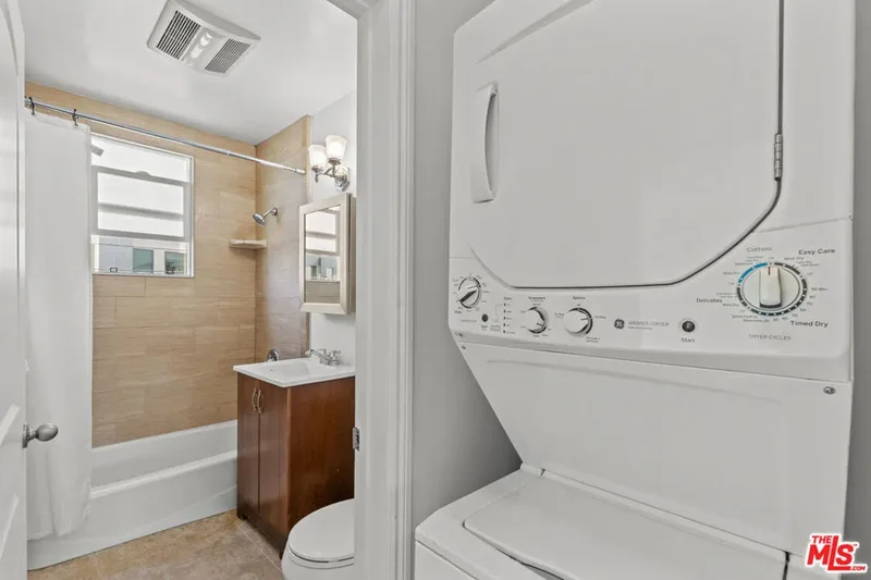 2248 20th Street, Santa Monica, California, United States. - Photo 24