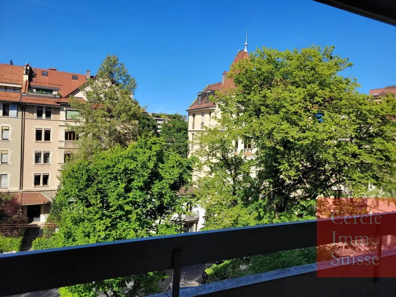 1.5-Room Apartment in Champel with View - Luxury Building