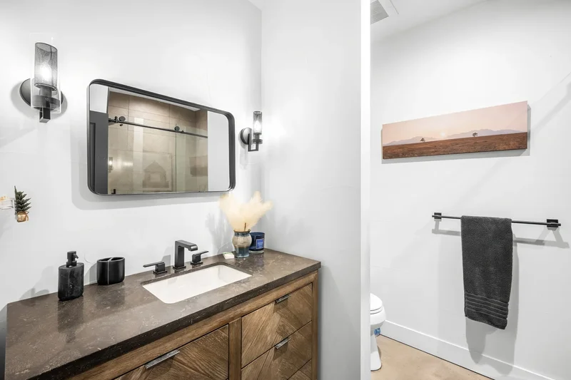 1055 S Cove Way , Denver, CO 80209, Denver, Colorado, United States. - Photo 47